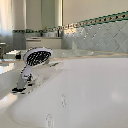 Vela Sea 4* צ'יביטאנובה מארקה