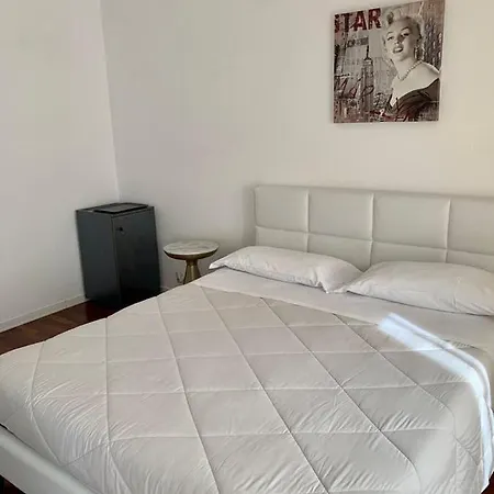 Vela Sea 4* צ'יביטאנובה מארקה